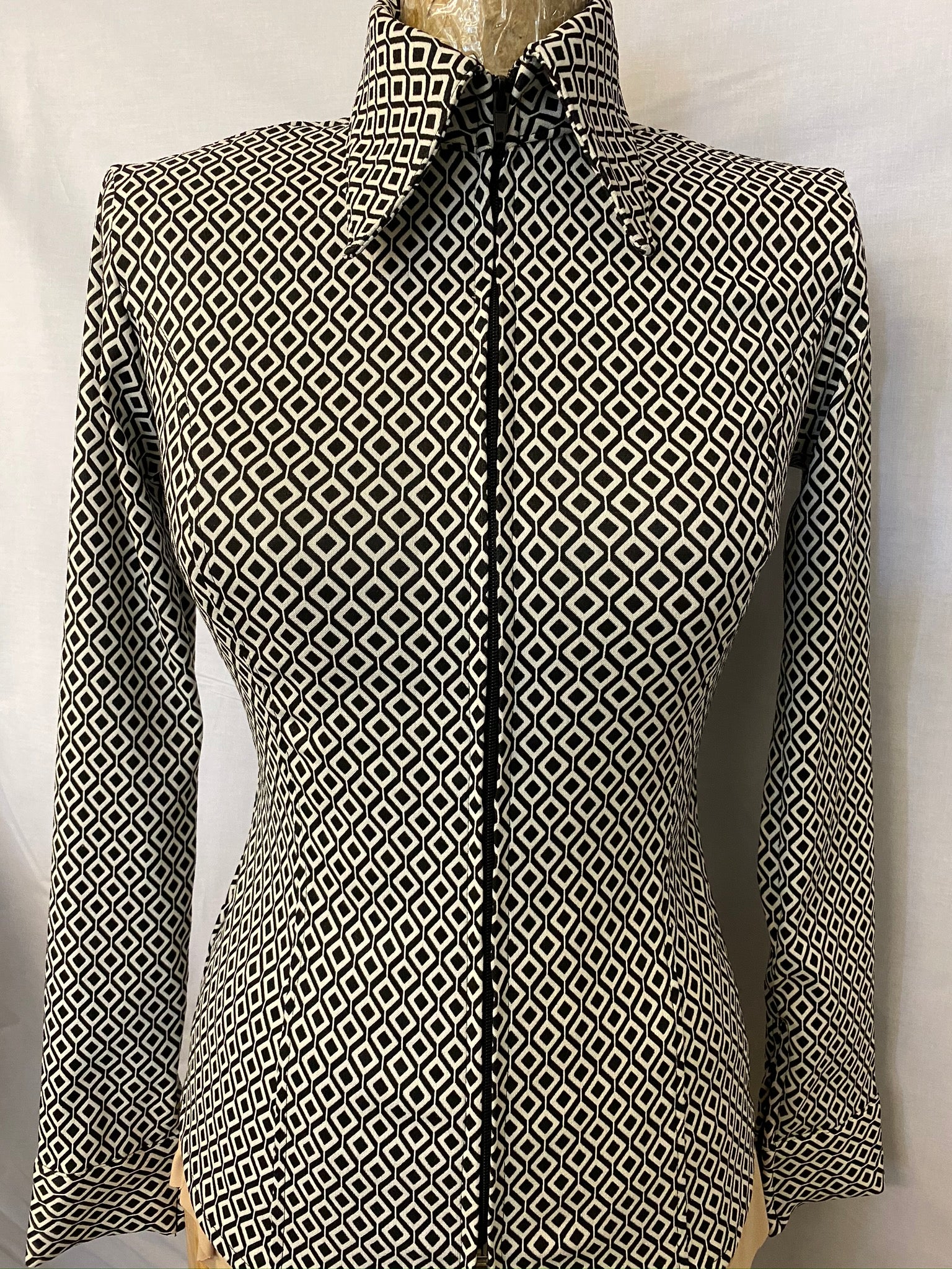 Fitted Lycra Shirt/Diamond Pattern