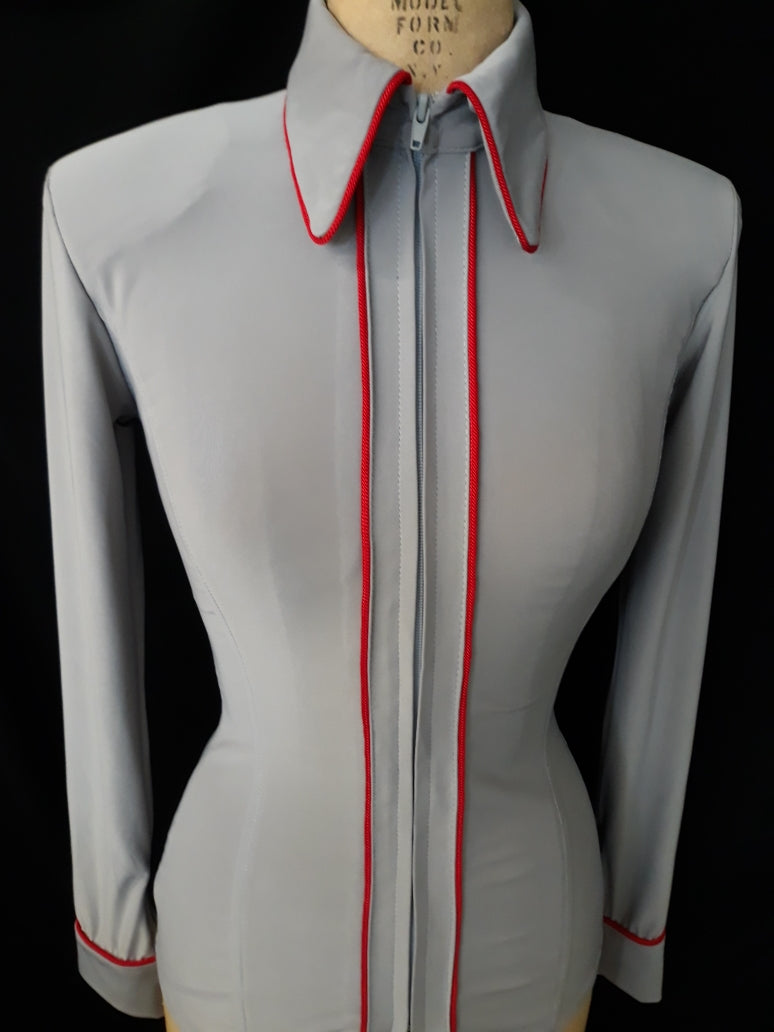 Medium Silver / Red Piping